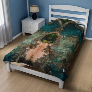 M25 Velveteen Plush Blanket: "Natural Rorschach"